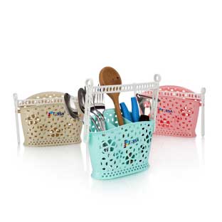 علاقة ملاعق نيكي